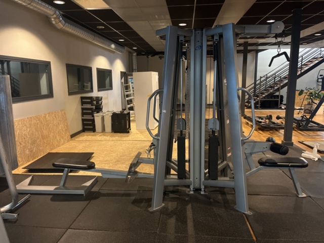 1308546-2 Cable machine with 3 stations - Nautilus