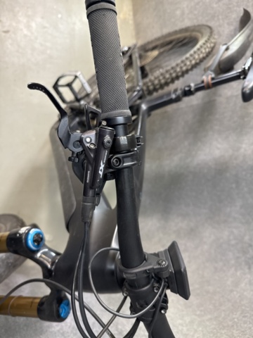 1308833-11 CUBE Sterio Hybrid 140 Electric Bike