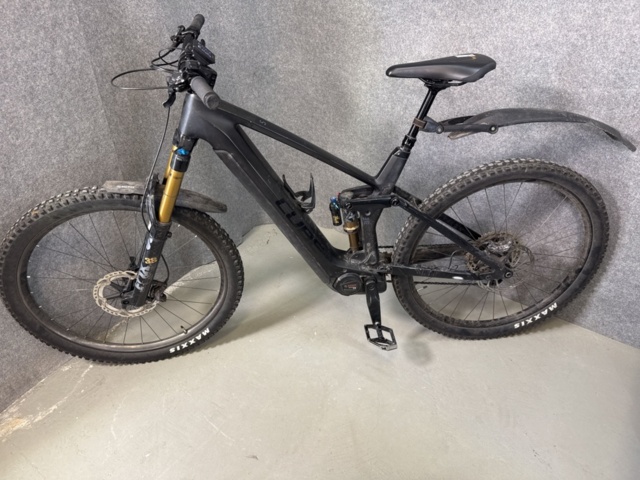 1308833-16 CUBE Sterio Hybrid 140 Electric Bike