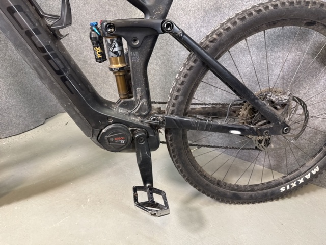 1308833-17 CUBE Sterio Hybrid 140 Electric Bike