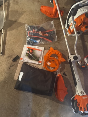 1321549-8 Brushcutter STIHL FS 411c -New