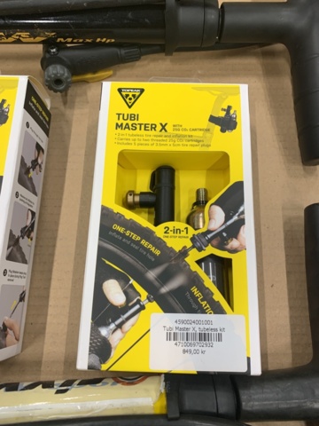 1345935-4 Bicycle pumps, water bottles, Tubi master X mm