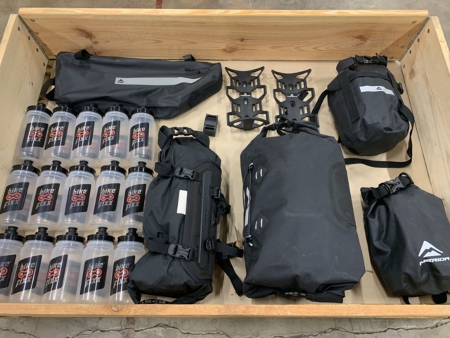 1345940-1 Storage products Merida & water bottles