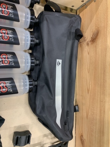 1345940-4 Storage products Merida & water bottles