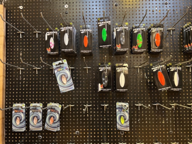 1334098-4 Fishing tackle and equipment