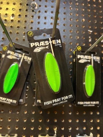 1334098-7 Fishing tackle and equipment