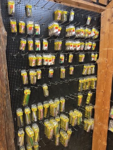 1334098-20 Fishing tackle and equipment