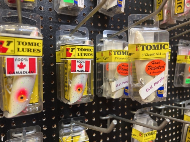 1334098-22 Fishing tackle and equipment