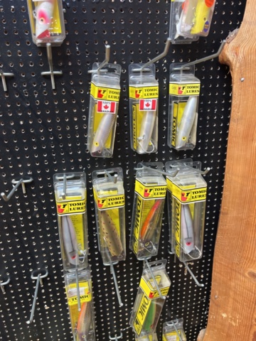 1334098-23 Fishing tackle and equipment