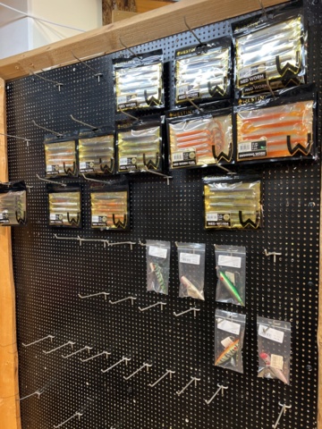 1334098-28 Fishing tackle and equipment