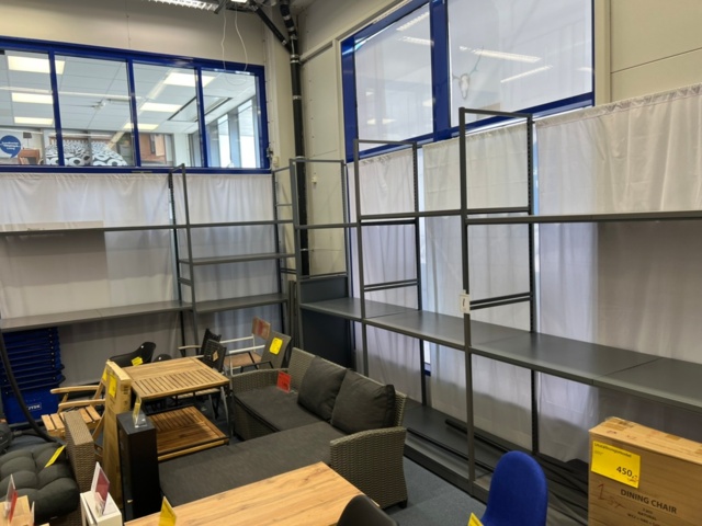 1351010-1 Warehouse shelves