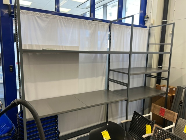 1351010-2 Warehouse shelves