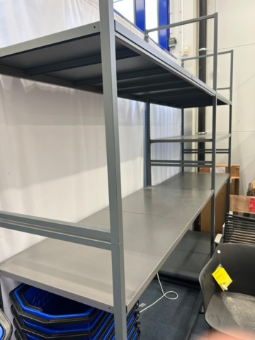 1351010-7 Warehouse shelves