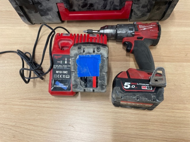 1316113-3 Power tools - Milwaukee