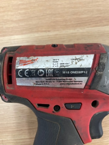 1316113-4 Power tools - Milwaukee