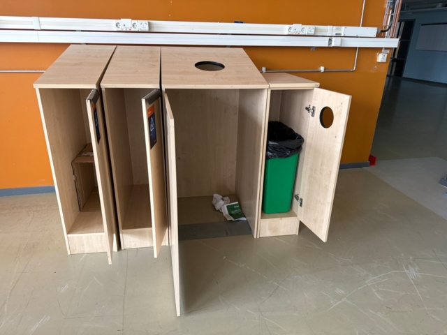 1347796-2 Waste disposal station, 4 pcs.