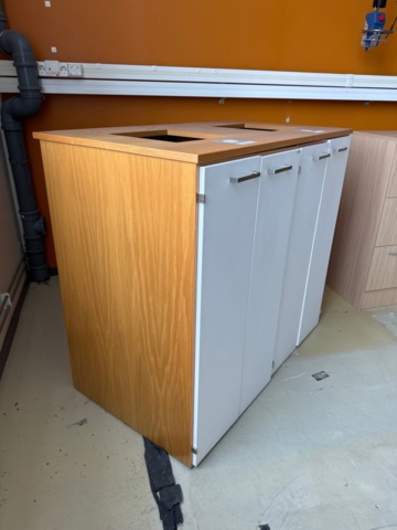 1347798-4 Waste disposal station