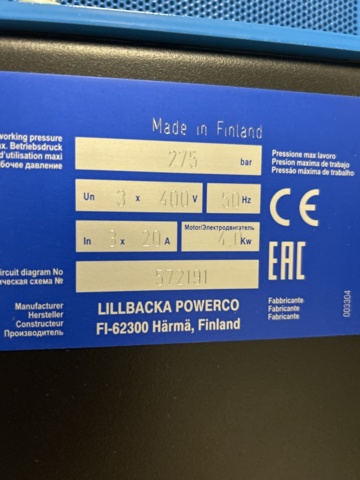 1350319-11 Slangpress med bord och tillbehör - Finn-Power P32 -2022