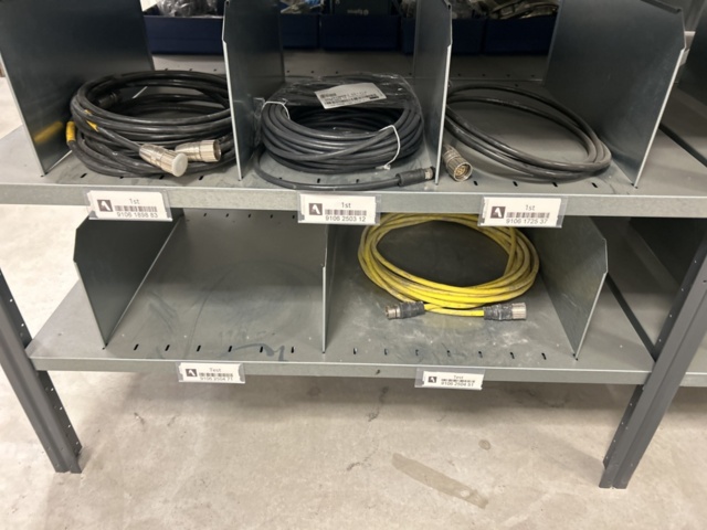 1350322-7 Reservdelslager