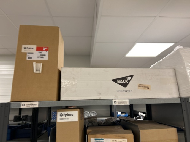 1350322-11 Reservdelslager