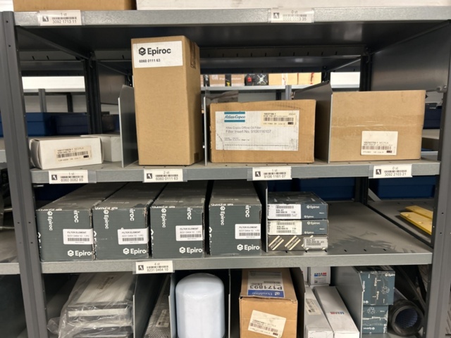 1350322-12 Reservdelslager