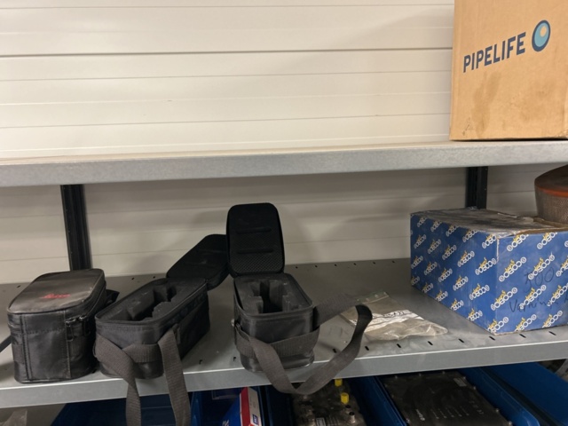 1350322-43 Reservdelslager