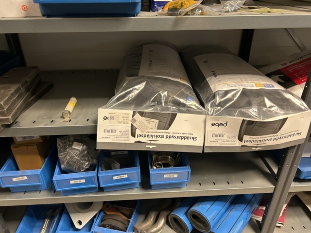 1350322-50 Reservdelslager