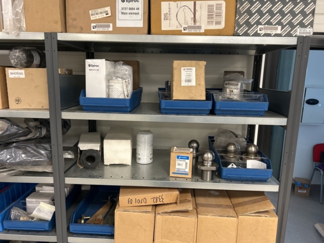 1350322-59 Reservdelslager