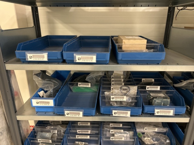 1350322-72 Reservdelslager