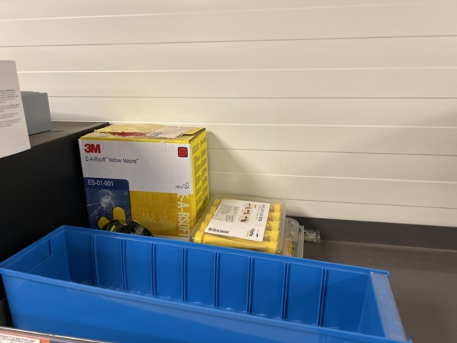 1350326-3 Innehåll i verkstadsmöbel om 2x sektioner