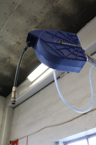 1300581-29 Workbench with contents