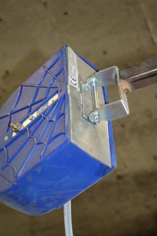 1300581-30 Workbench with contents