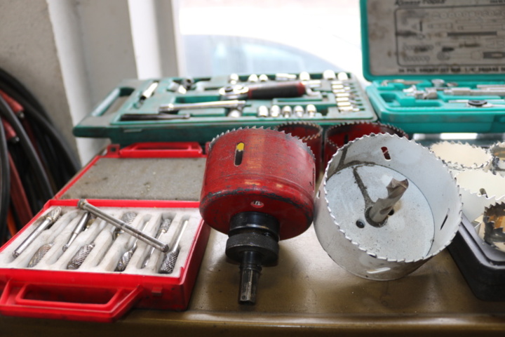 1300582-3 Tool cabinet with tools