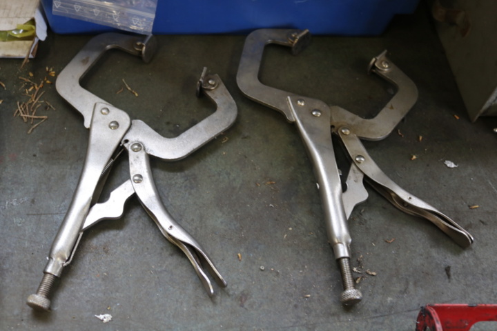 1300584-10 Workbench with contents