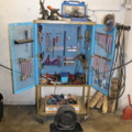 1300587-2 Tool cabinet with tools