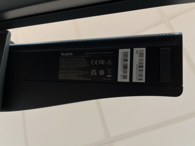 1350383-16 LCD-monitor 86” & koneferensutrustning - llyama & Yealink