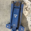 1350356-4 Garage jack 2T, AC