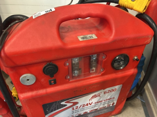 1350358-5 Battery booster 12/24v, Ceteor Attack 6200