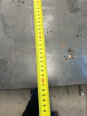 1350361-18 Workbench plus a shelf with the contents