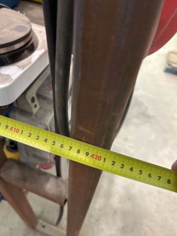 1350361-20 Workbench plus a shelf with the contents