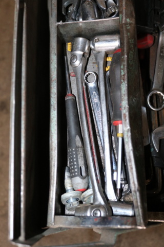 1300613-3 Toolbox with tools