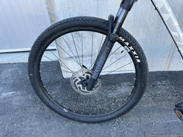 1337384-4 MTB White XC 275 Pro Ane