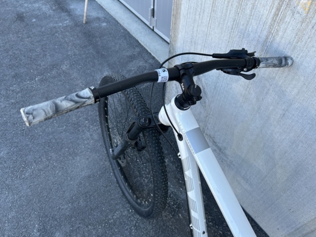 1337384-6 MTB White XC 275 Pro Ane