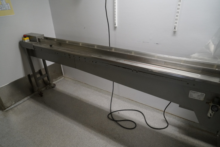 1352609-4 Packaging machine Flowpack General System Pack GSP 45 S – with unloading table