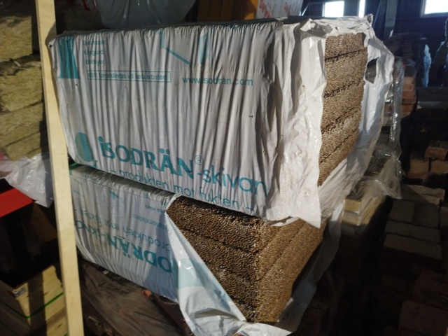 1325235-12 Isolering & takplattor, blandat parti – EPS, träullsplattor, mineralull