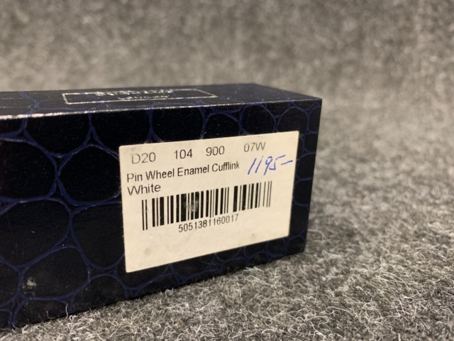 1353266-3 Cufflinks Duchamp London