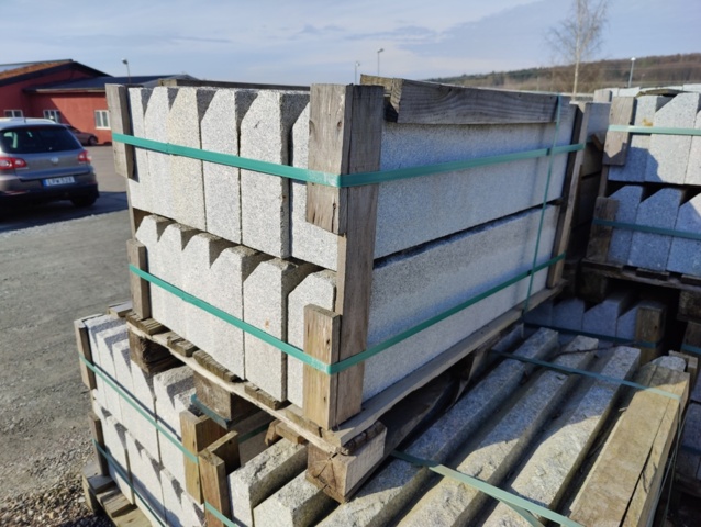 1094187-6 Granite curb stone RFF2 Porto approx. 13.2 m