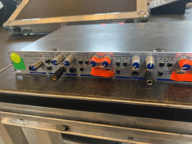 1290200-3 Headphone amplifier 6-channel - Alto HPA6