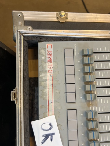 1290239-10 Light mixer table - Zero 88 Lightmaster XLS