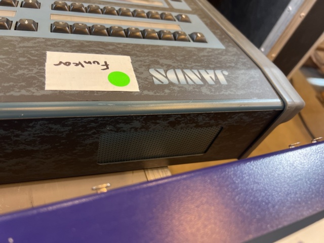 1290237-7 Light mixer table - JANDS Echelon Wholehog II